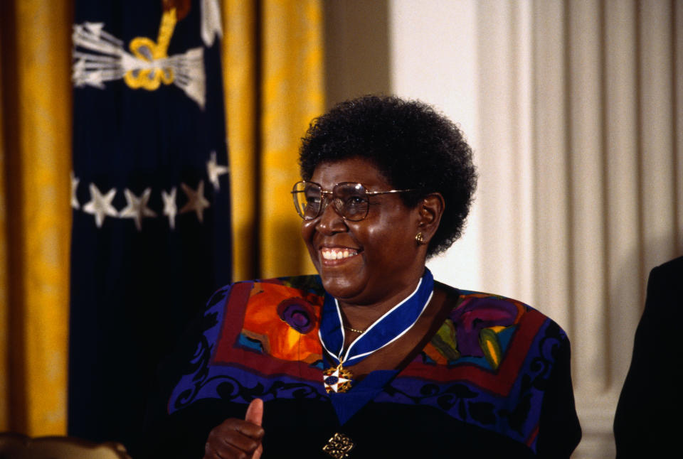 Image: Former Congresswomen Barbara Jordan smiles with a 