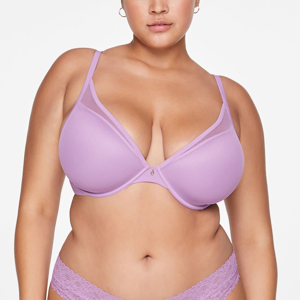 <p><a href="https://go.redirectingat.com?id=74968X1596630&url=http%3A%2F%2Fwww.thirdlove.com%2Fproducts%2F24-7-classic-uplift-plunge-bra-lilac-blush&sref=https%3A%2F%2Fwww.elle.com%2Ffashion%2Fshopping%2Fg44621764%2Fbest-bras-for-small-busts%2F" rel="nofollow noopener" target="_blank" data-ylk="slk:Shop Now;elm:context_link;itc:0;sec:content-canvas" class="link rapid-noclick-resp">Shop Now</a></p><p>Classic Uplift Plunge Bra</p><p>$72.00</p><p>thirdlove.com</p>