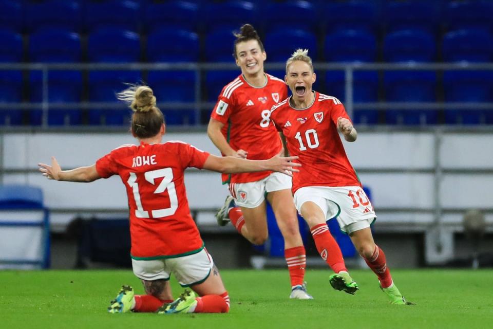 Wales’ Jess Fishlock (right) celebrates scoring her side’s winner against Bosnia and Herzegovina (Bradley Collyer/PA) (PA Wire)