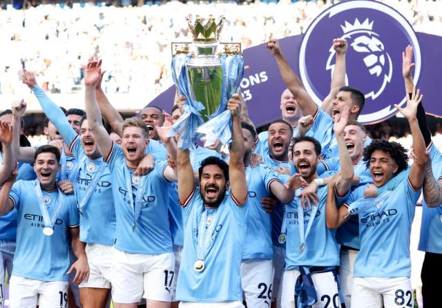 Manchester City goleia Burnley e adia definição do título do Inglês