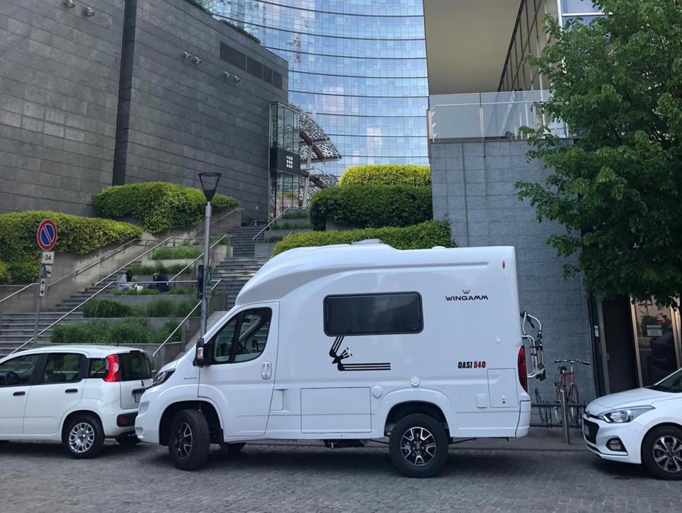 The Oasi 540 parked in a city