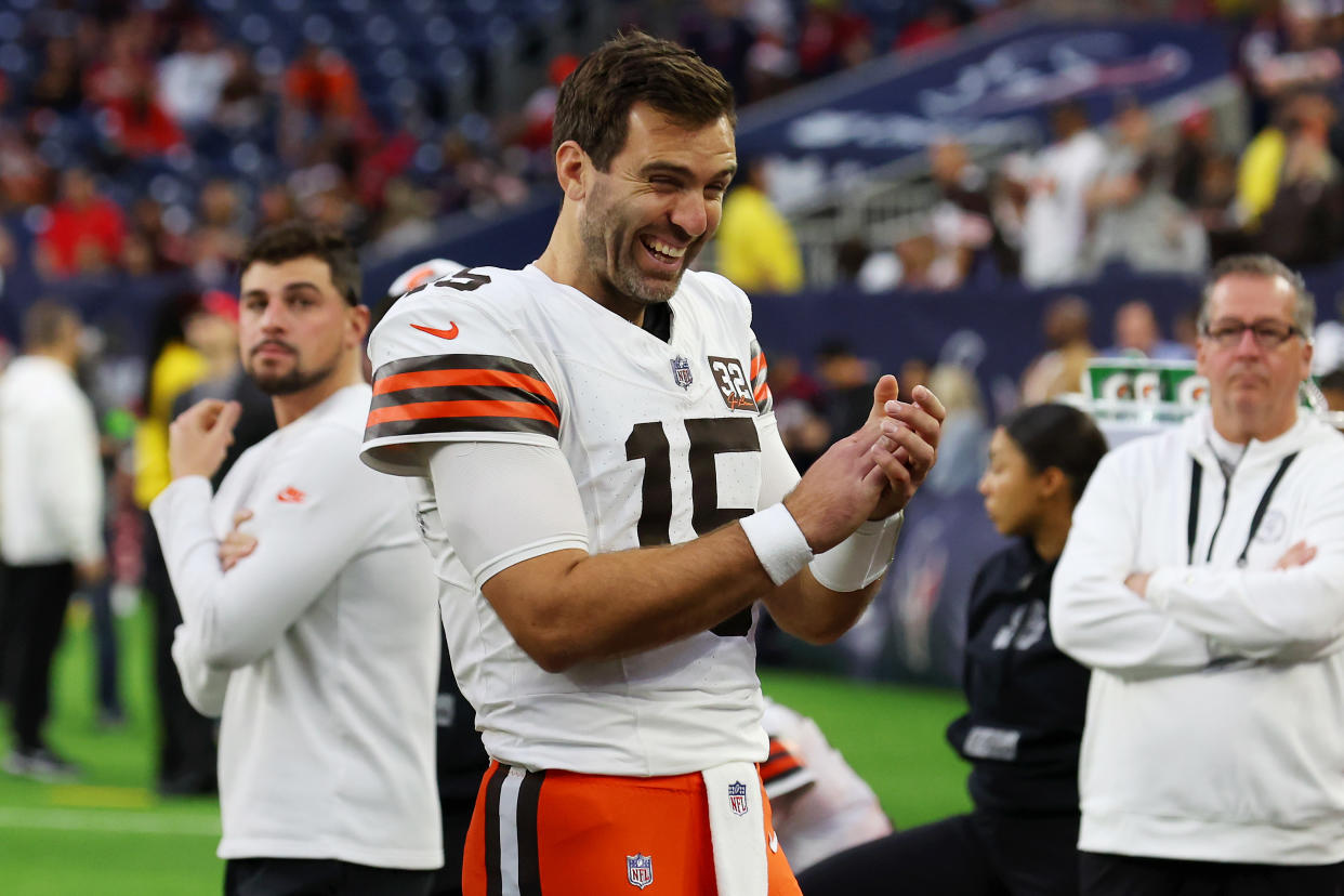 HOUSTON, TEXAS - DECEMBER 24:  Joe Flacco #15 of the Cleveland Browns celebrates following the 36-22 win against the Houston Texans at NRG Stadium on December 24, 2023 in Houston, Texas. (Photo by Richard Rodriguez/Getty Images)