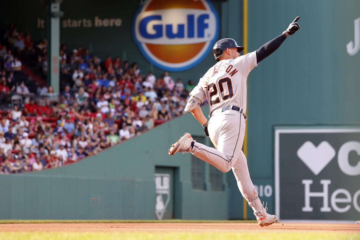 Paredes hits 2 homers over Green Monster, Rays beat Sox 12-4