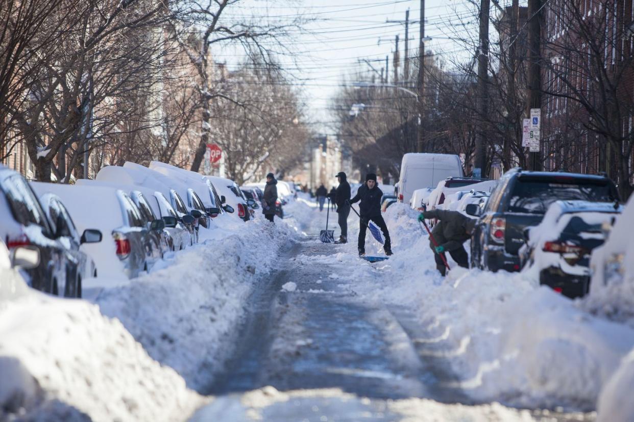 huge snow storm slams into mid atlantic states