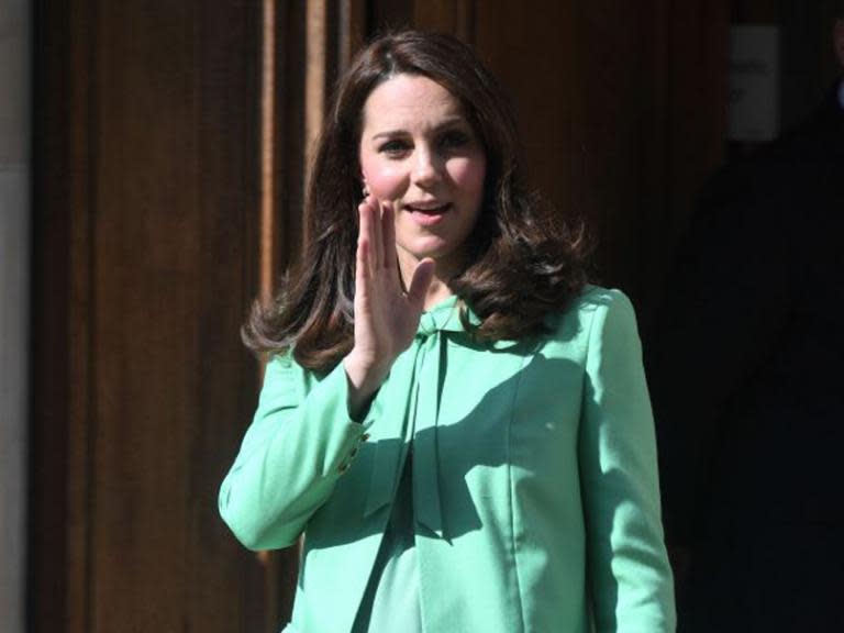 Royal baby latest: Duchess of Cambridge goes into labour with third child, announces Kensington Palace