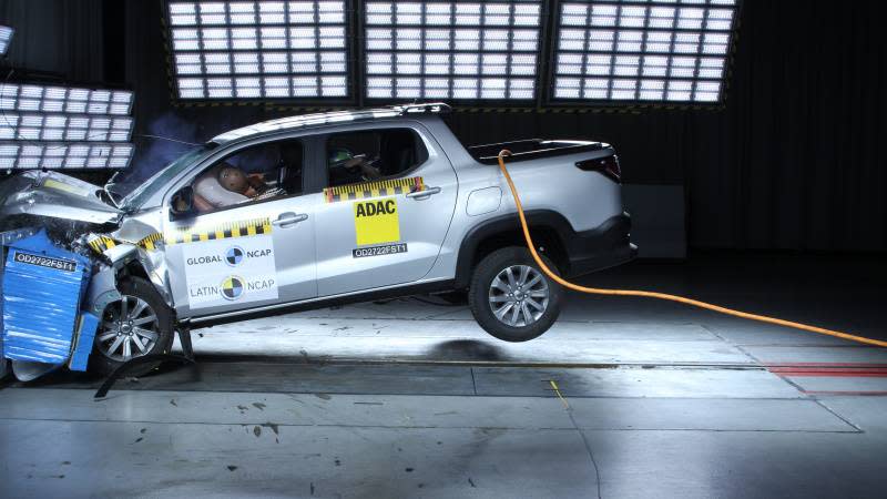 Latin NCAP成立至今，測試項目其實已經不斷加嚴，被動安全就包括「偏置前撞、側撞、側柱撞、後衝鞭甩、行人撞擊保護」。(圖片來源/ Latin NCAP)