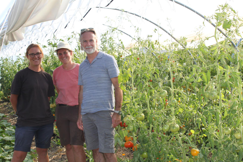 Marcus with local growers Rosanna and Signe.