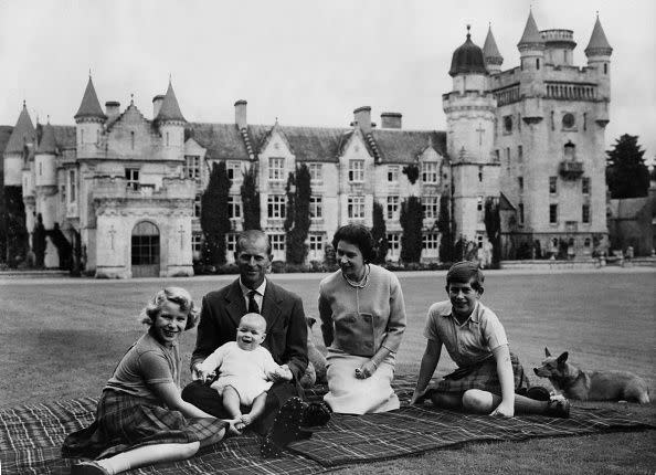 <p>The royal family gathers for a portrait just a few months after Prince Andrew was born. </p>