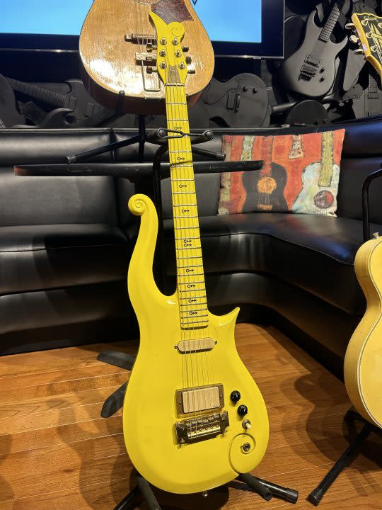 Prince’s guitar (WKRN photo)