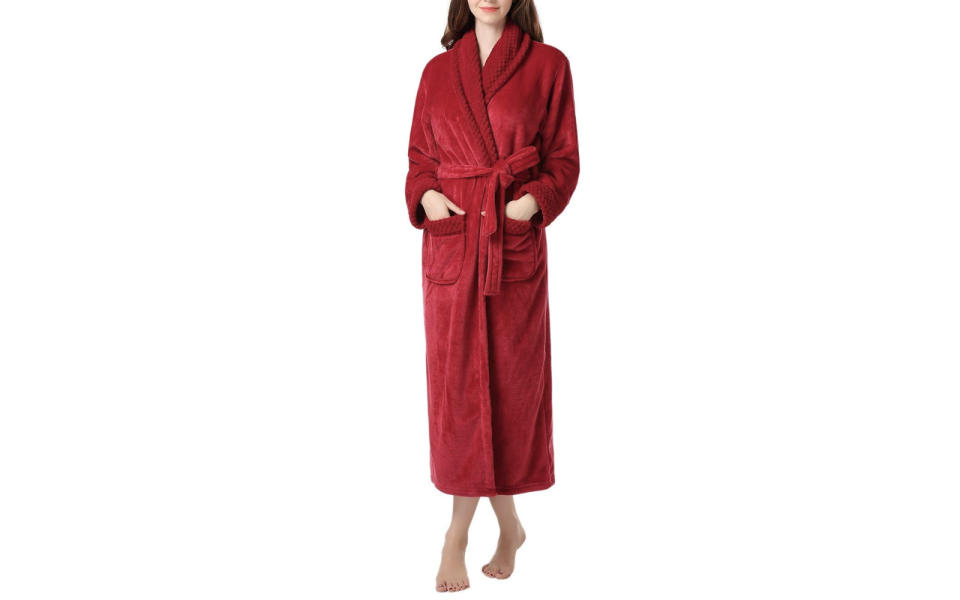 Richie House Women's Fleece Bathrobe in Red