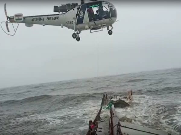 Sea-air coordinated operation of Indian Coast Guard (Source: Still from IGC video) 