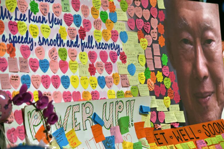 Tributes for Lee Kuan Yew are posted outside the Singapore General Hospital in Singapore on March 22, 2015