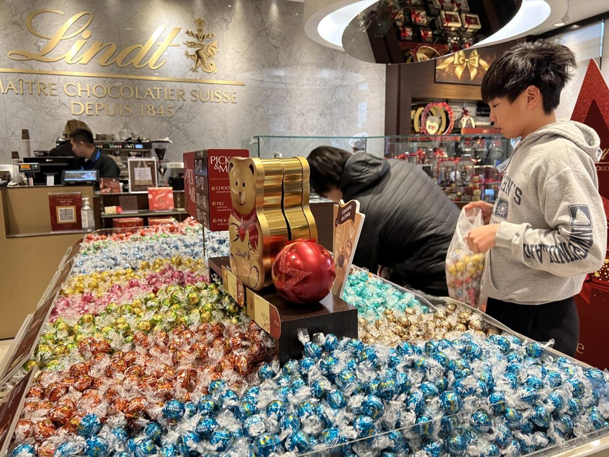 Swiss chocolate maker Lindt’s record sales growth comes with a bitter