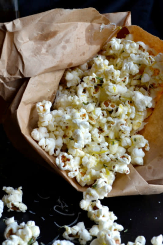 <p>Taste Love and Nourish</p><p>It doesn't get much easier and tastier than this fat-free Rosemary Parmesan Popcorn. </p><p><strong>Get the recipe: <a href="https://www.tasteloveandnourish.com/rosemary-parmesan-popcorn/" rel="nofollow noopener" target="_blank" data-ylk="slk:Rosemary Parmesan Popcorn;elm:context_link;itc:0;sec:content-canvas" class="link rapid-noclick-resp">Rosemary Parmesan Popcorn</a></strong></p>