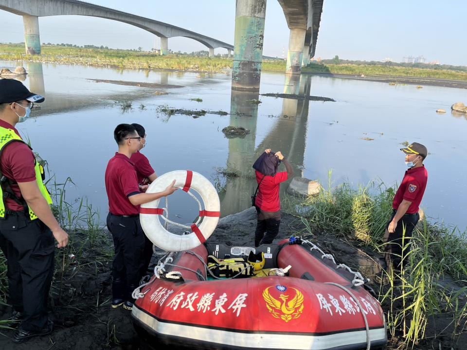 <strong>今（30）日發現墜橋男子遺體。（圖／翻攝畫面）</strong>