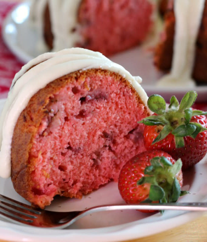 <p><strong>Easy Strawberry Bundt Cake</strong></p><p>Get the recipe <a href="https://www.reneeskitchenadventures.com/2015/06/easy-strawberry-bundt-cake.html/" rel="nofollow noopener" target="_blank" data-ylk="slk:here;elm:context_link;itc:0;sec:content-canvas" class="link rapid-noclick-resp"><em><strong>here</strong></em></a></p>