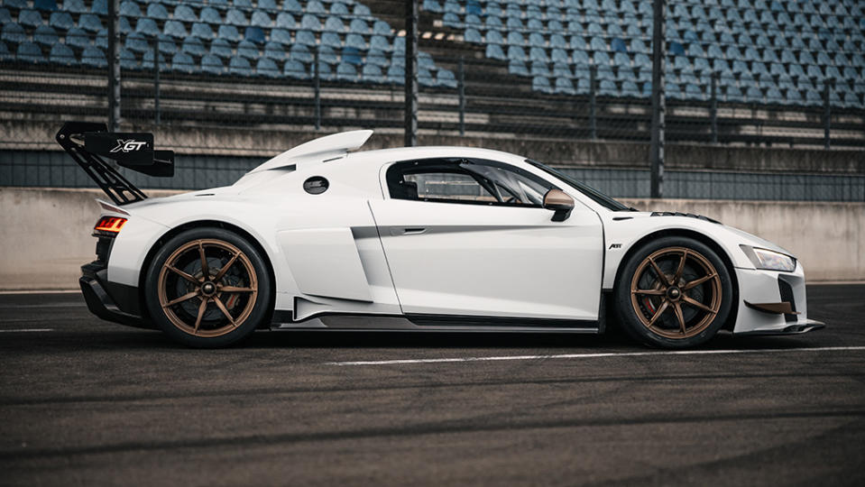 The ABT Sportsline XGT from the side