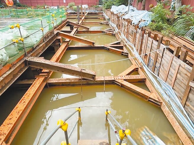 桃園市水務局去年初斥資逾億元，在建國與同和2公園下方設置雨水調節池，近期颱風和強降雨已發揮功效，可吸納將近3座奧運標準泳池的水量。（蔡依珍攝）