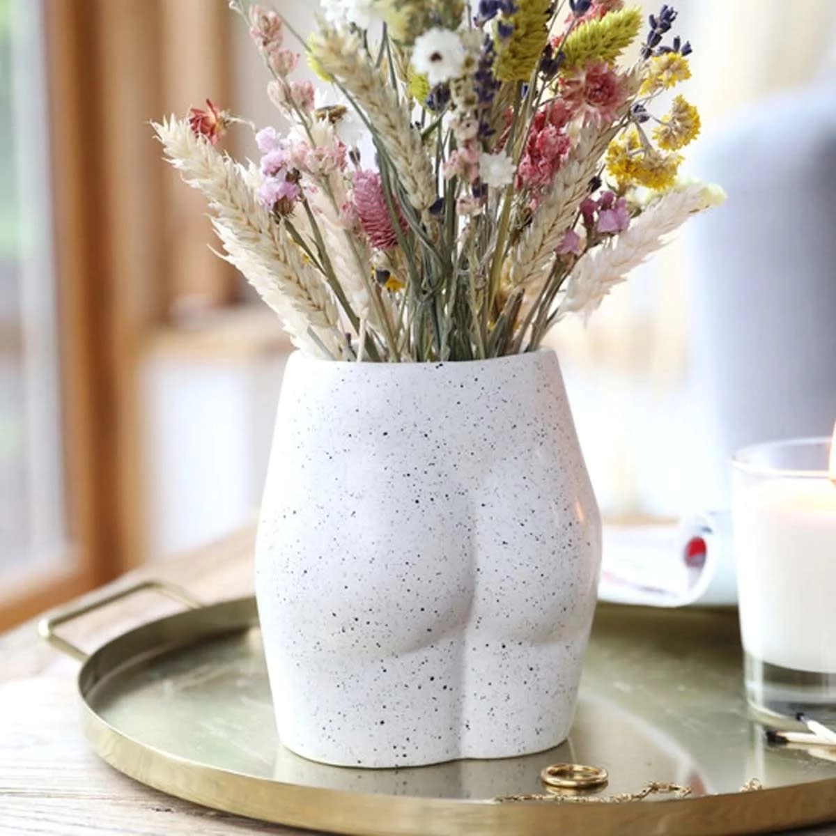 Bum Vase