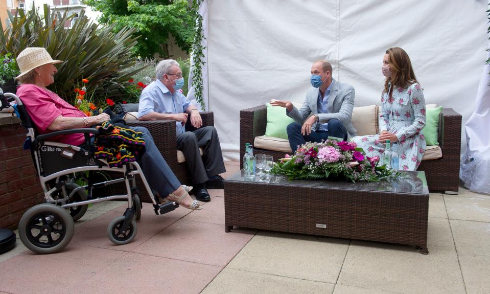 Britain's Prince William, Duke of Cambridge and Britain's Catherine, Duchess of Cambridge meet residents at the Shire Hall Care Home in Cardiff on August 5, 2020. (Photo by Jonathan Buckmaster / POOL / AFP) (Photo by JONATHAN BUCKMASTER/POOL/AFP via Getty Images)