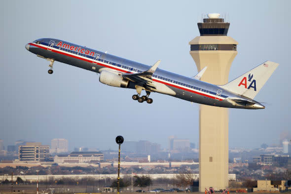 Woman lights up cigarette then has weird rant on board flight