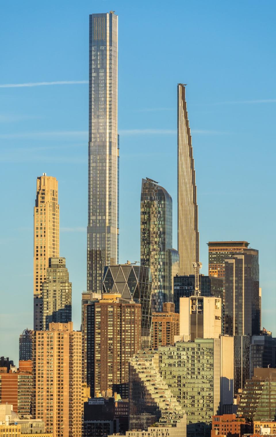 <h1 class="title">Sunny Skyline View of Billionaires' Row in New York</h1><cite class="credit">Photo: Getty Images/Michael Lee</cite>