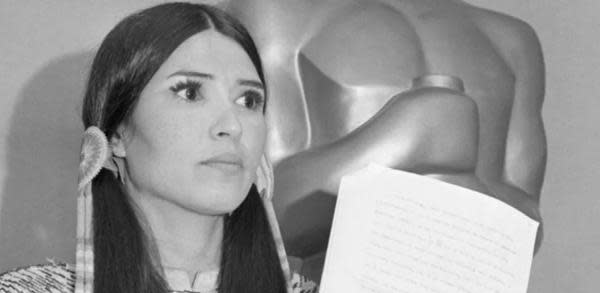 Sacheen Littlefeather asegura que John Wayne trató de atacarla durante la ceremonia del Oscar en 1973