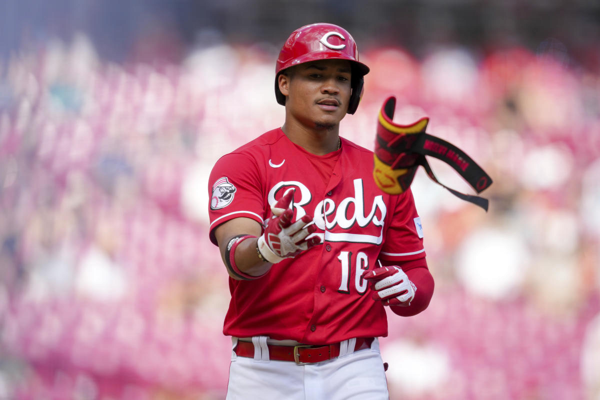 Stephenson has RBI single to lift Reds past Tigers, 6-5