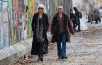 <p>Charlize Theron kämpft in „Atomic Blonde“ als Agentin im britischen Auslandsgeheimdienst nicht etwa in derben Tretern gegen das Böse der Welt. Sie geht in diesen Overknee-Boots auf Verbrecherjagd – und setzt damit ein Fashion-Statement, das langfristige Wirkung auf die Modewelt haben könnte. (Bild: Rex Features) </p>