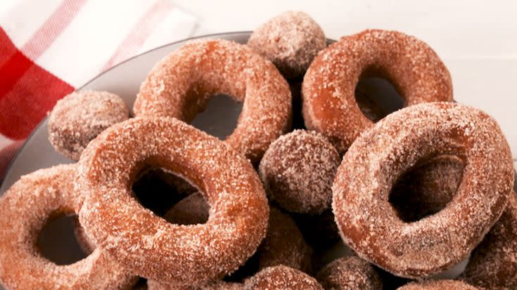 apple cider donuts