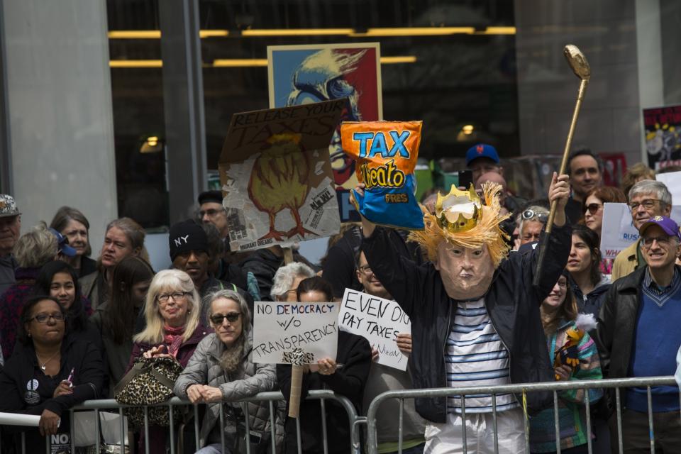 Protestas en Estados Unidos exigen declaración de impuestos de Trump