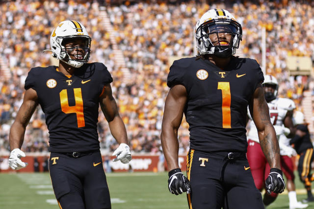 Look: Tennessee football going with all black uniforms against Kentucky -  Rocky Top Talk