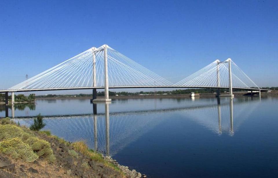 The cable bridge over the Columbia River connects Kennewick and Pasco.