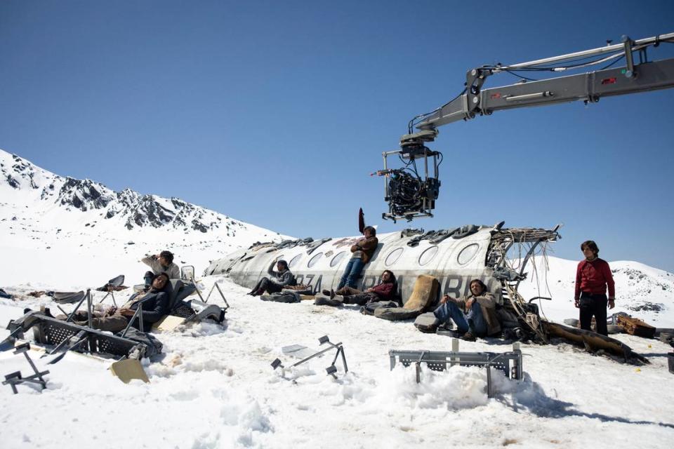 Un momento del rodaje de la película ‘La sociedad de la Nieve’ de Juan Antonio Bayona en Sierra Nevada (Granada, España).