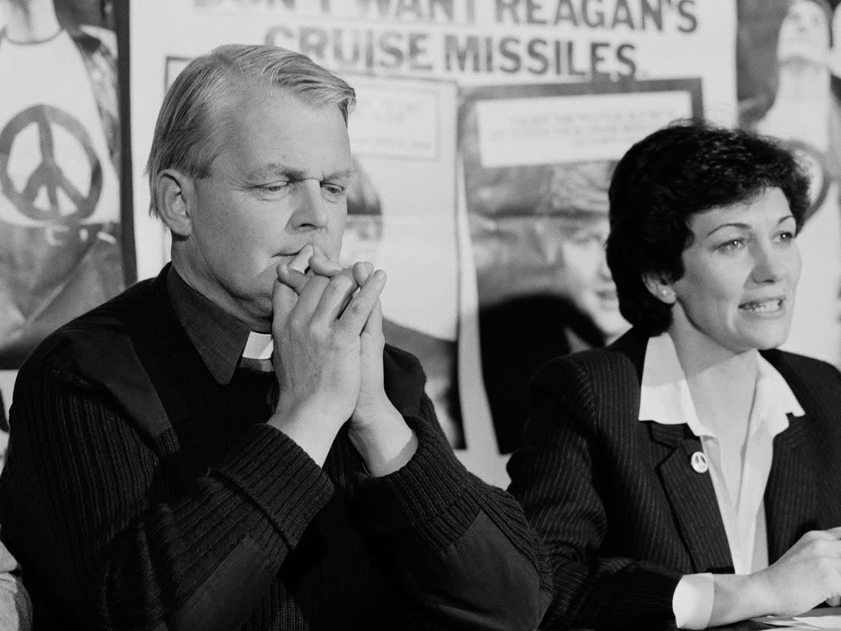 Kent at a 1983 CND press conference with Joan Ruddock, chair of the pressure group  (Getty)