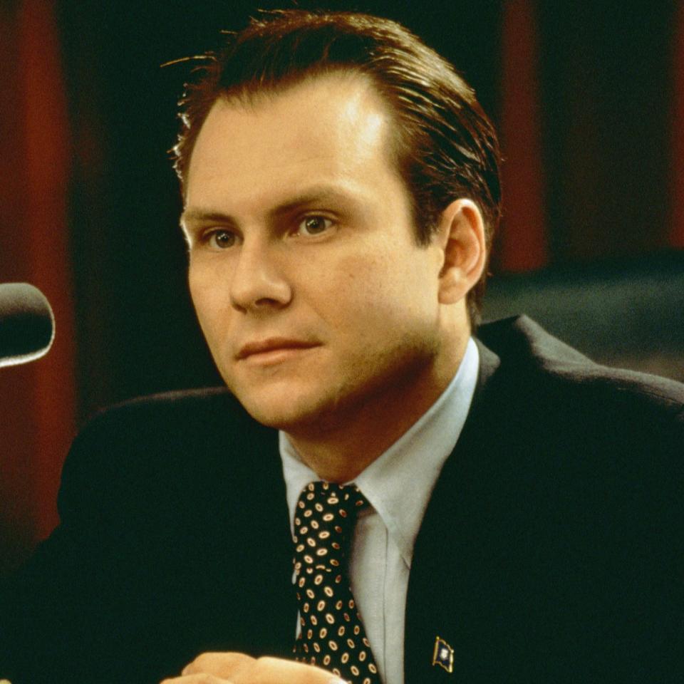 Christian Slater in The Contender, 2000