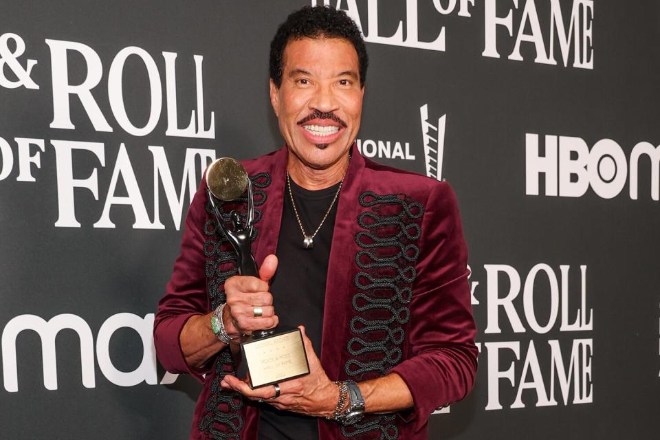 Lionel Richie at the 2022 Rock & Roll Hall of Fame Induction Ceremony held at the Microsoft Theatre on November 5, 2022 in Los Angeles, California.