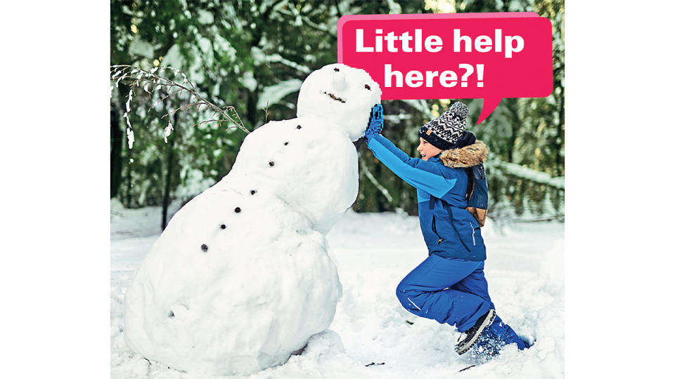 Funny photos: Boy holding up snowman with caption, 
