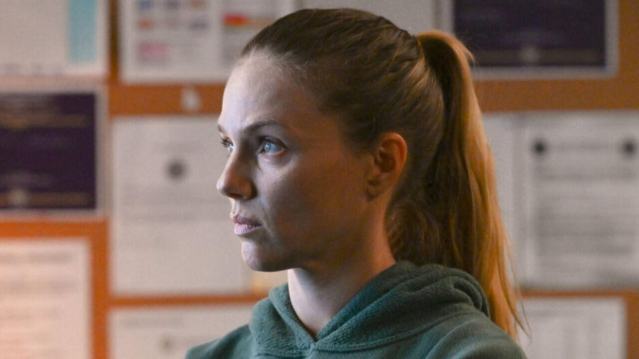  Tracy Spiridakos as Hailey Upton in Chicago PD Season 10 