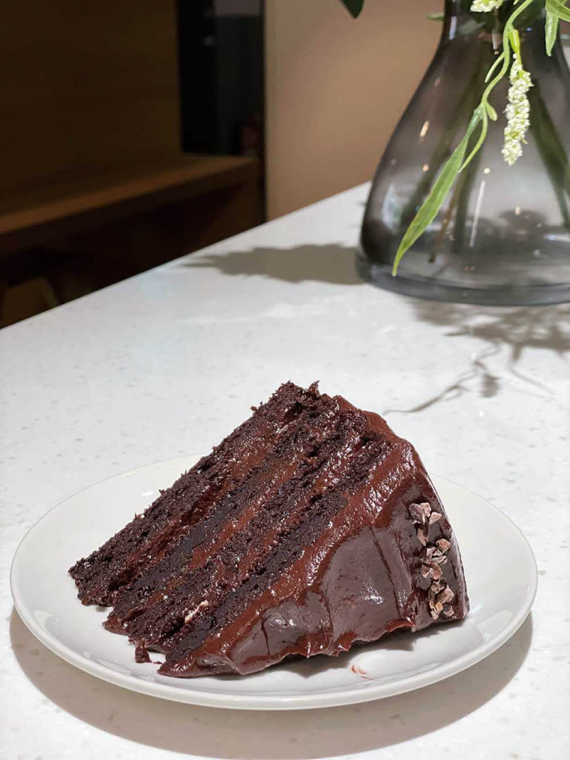 特製的「橄欖油巧克力蛋糕」是正值減醣降脂期的人好選擇。（180）（圖／Tamed fox提供）