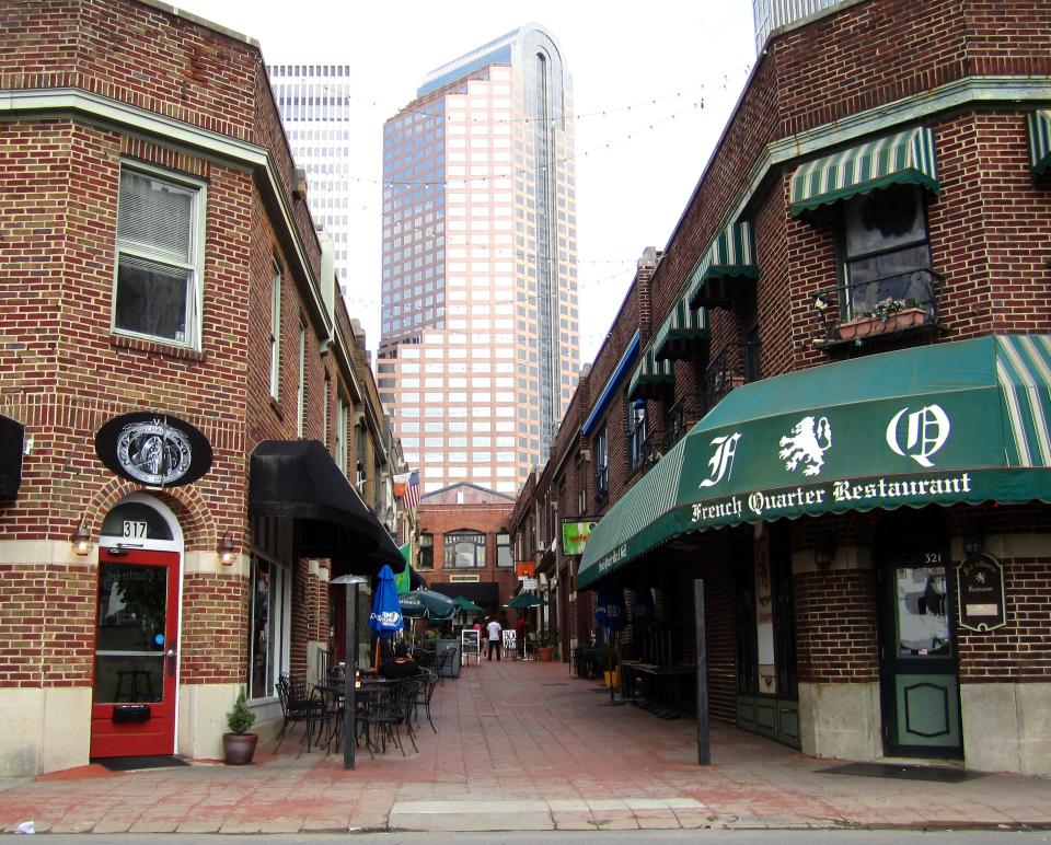 One Wells Fargo Center in Downtown Charlotte. Source: Prasit Frazee/Wikimedia Images