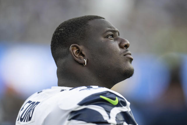 Seahawks sign defensive tackle Poona Ford to 2-year contract