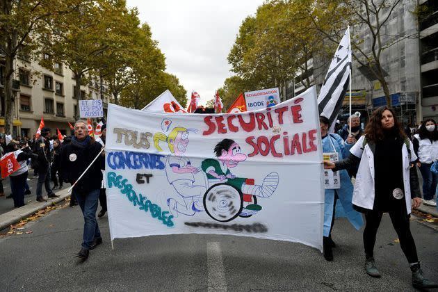 A la manifestation des personnels des urgences, jeudi, à Paris.