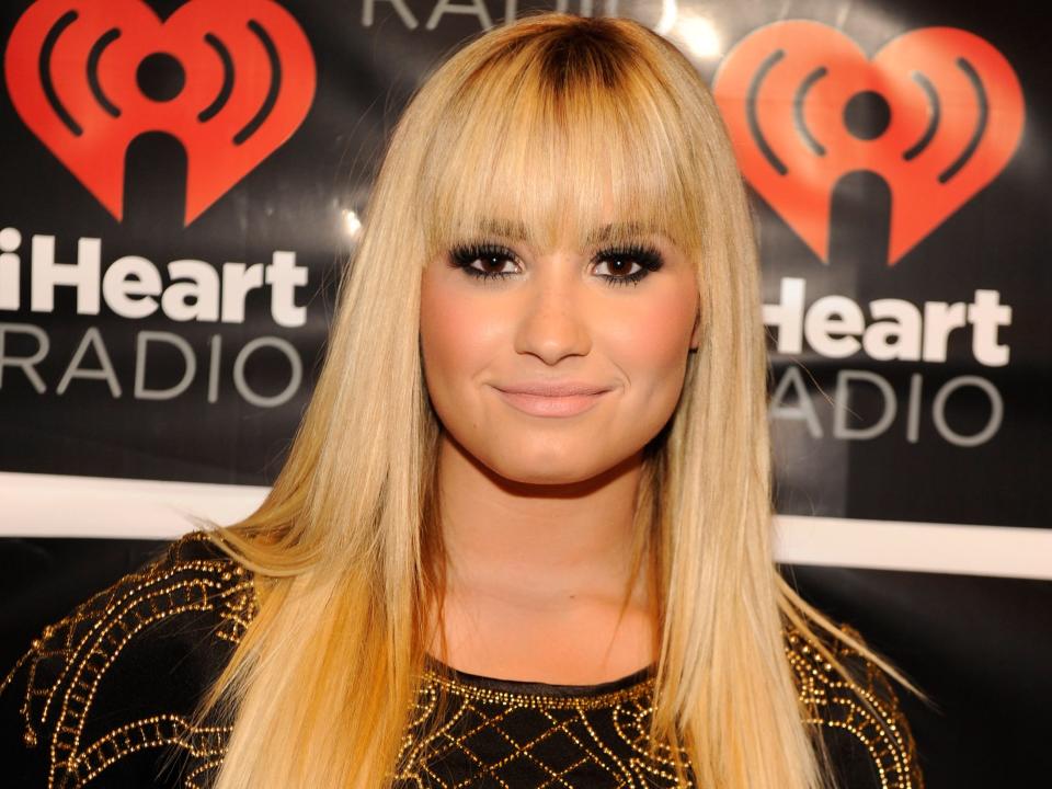 demi lovato bangs