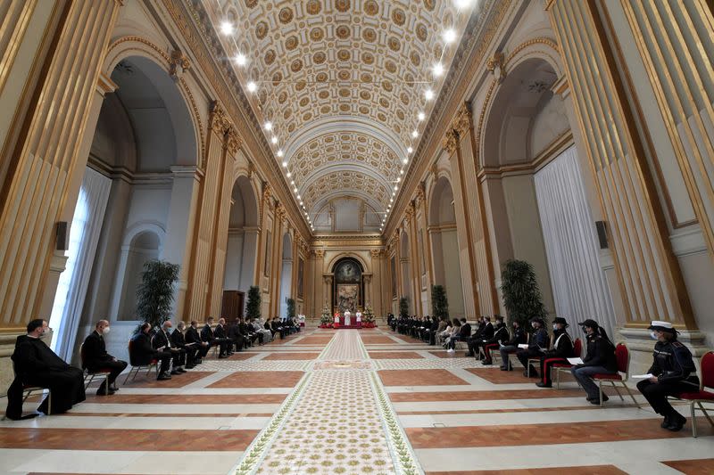 FILE PHOTO: Pope Francis delivers his traditional Christmas Day Urbi et Orbi speech at the Vatican