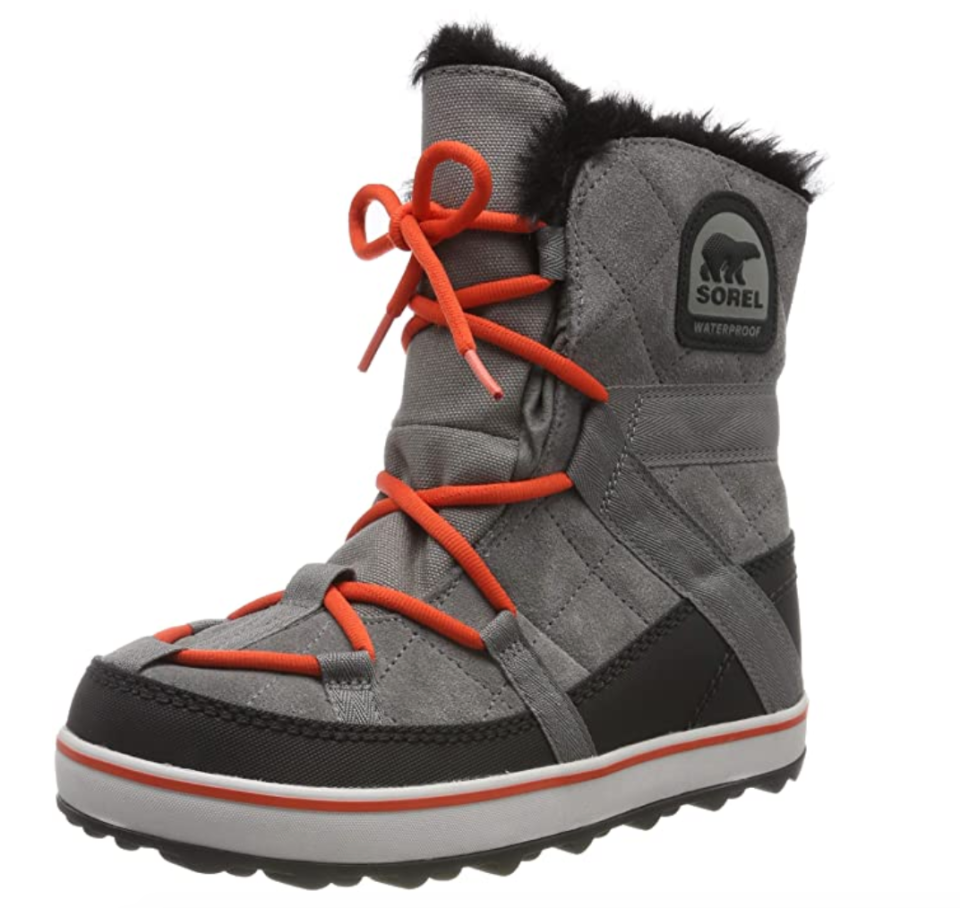 Sorel Glacy Explorer Shortie Snow Boot in Black (Photo via Amazon)