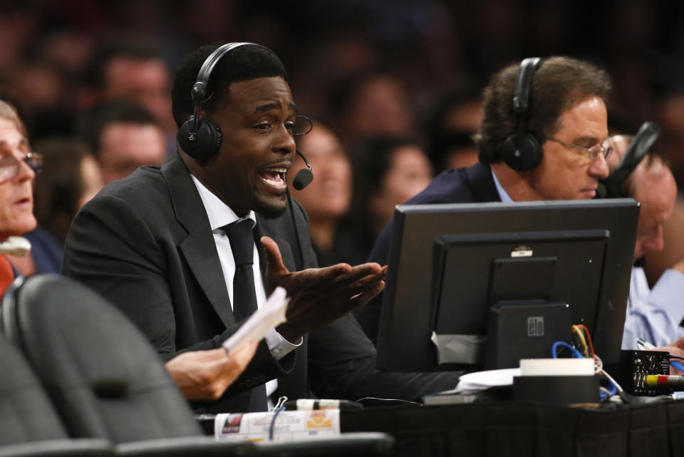 Former NBA basketball player and TNT commentator Chris Webber speaks during the NBA basketball game between the Portland Trail Blazers and Los Angeles Lakers in Los Angeles, Tuesday, April 1, 2014. (AP Photo/Danny Moloshok)