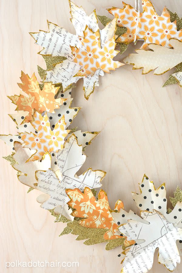 How to Make a DIY Fall Wreath From a Picture Frame - Aubree Originals