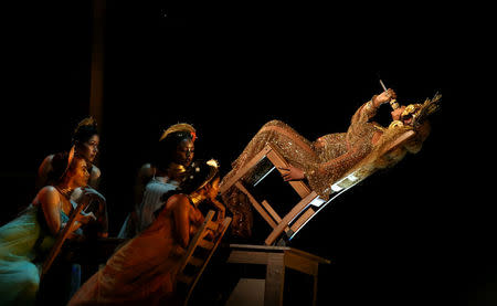 Beyonce performs. REUTERS/Lucy Nicholson