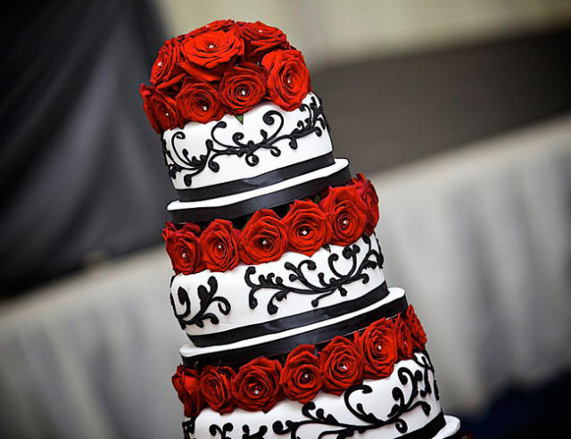 Exquisite indian wedding cake design. | Photo 104159 | Wedding cake designs,  Indian wedding cakes, Reception cake